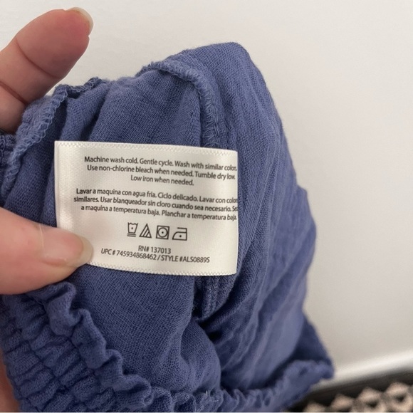 THREE DOTS Double Gauze Short in Periwinkle Blue Size Small NWT - Picture 8 of 8